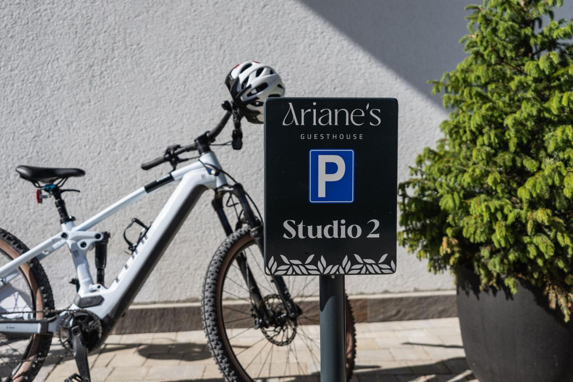 Ariane'S Guesthouse Sexten Ngoại thất bức ảnh